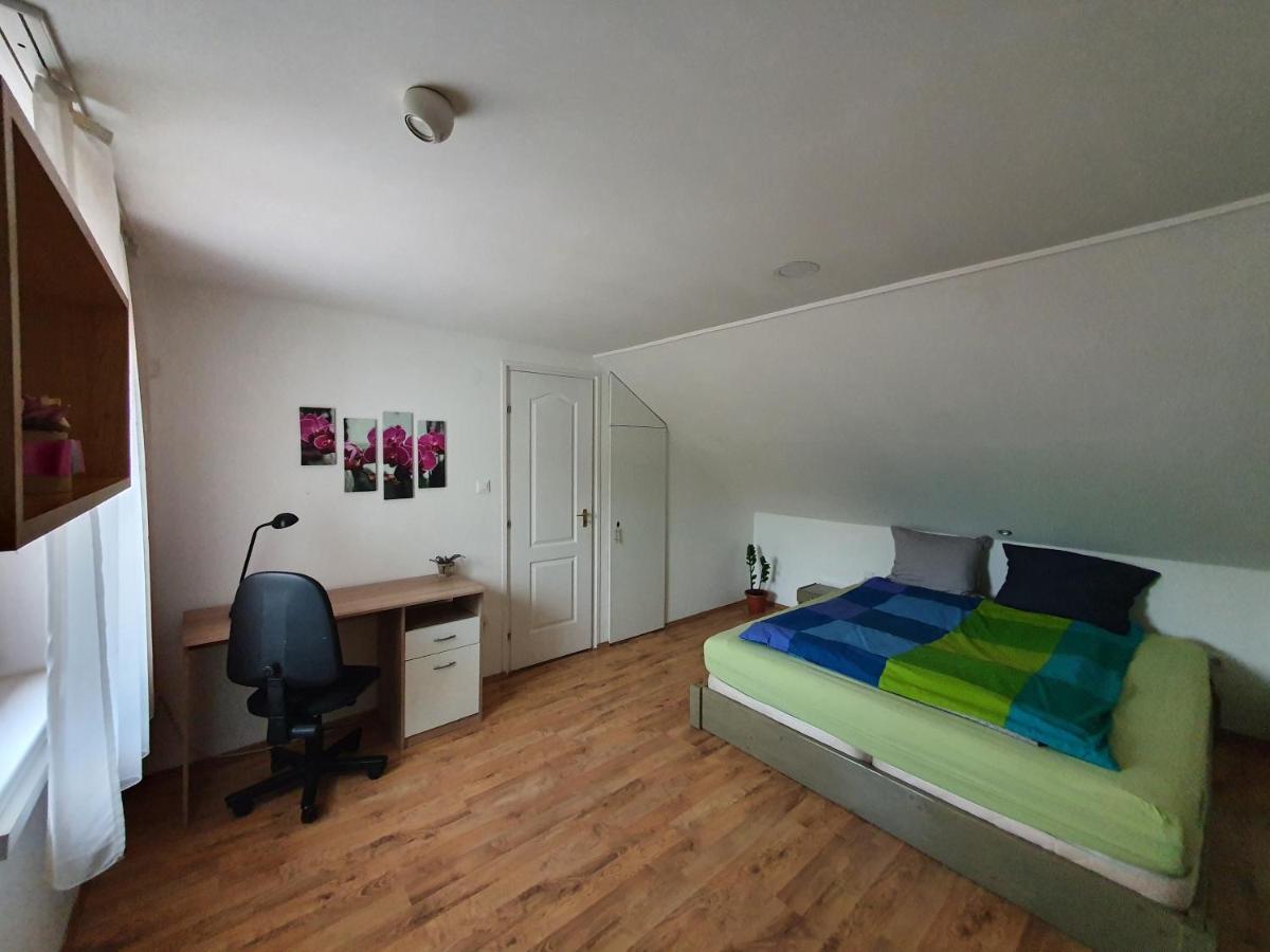 Nyil Apartman Wellnes Debrecen Extérieur photo
